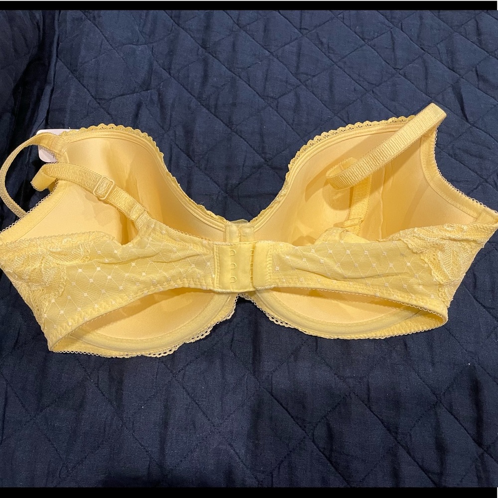 Wacoal yellow bra